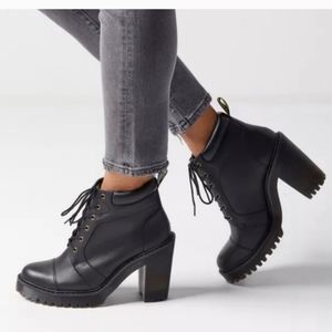 Dr. Martens Averil chunky heel boot 5.5